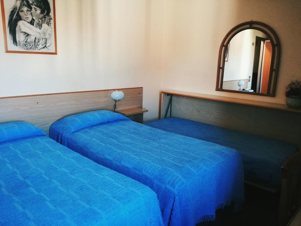 Hotel Astoria Алтопасчио Экстерьер фото
