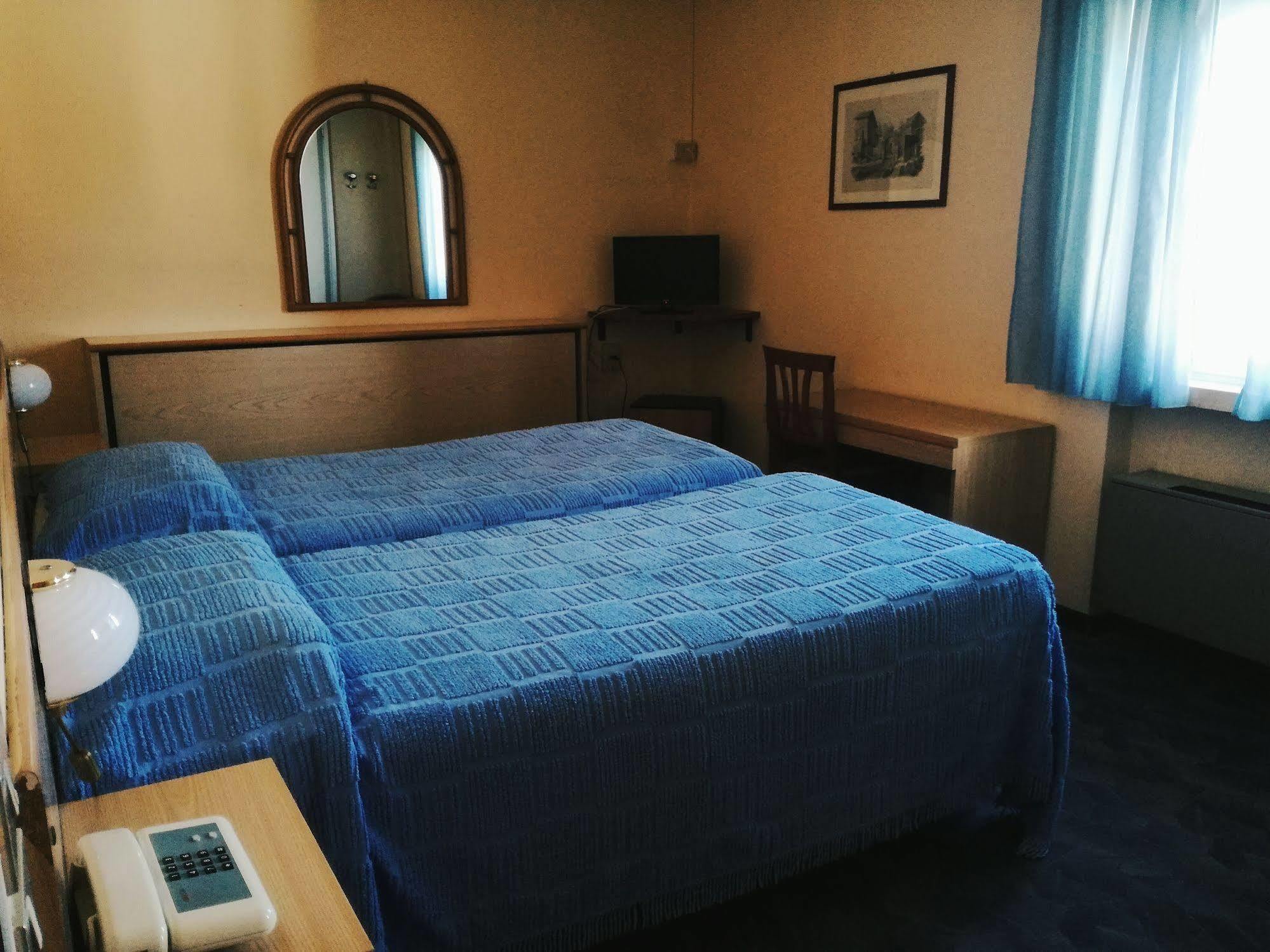 Hotel Astoria Алтопасчио Экстерьер фото